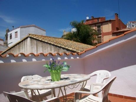 Apartamentos Mitus Canet De Mar Exteriör bild